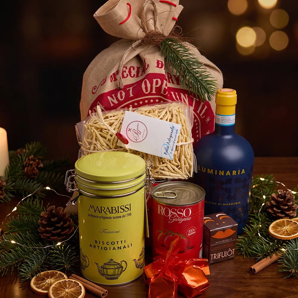 Weihnachtsgeschenk im Jutesack mit Primitivo, Pasta & Biscotti aus Italien
