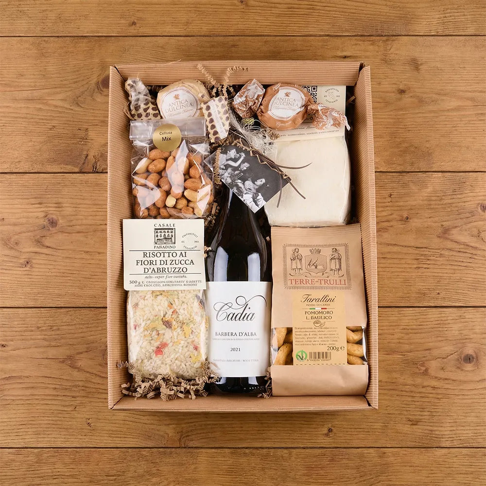 Exklusives Geschenkset mit italienischen Delikatessen und Wein