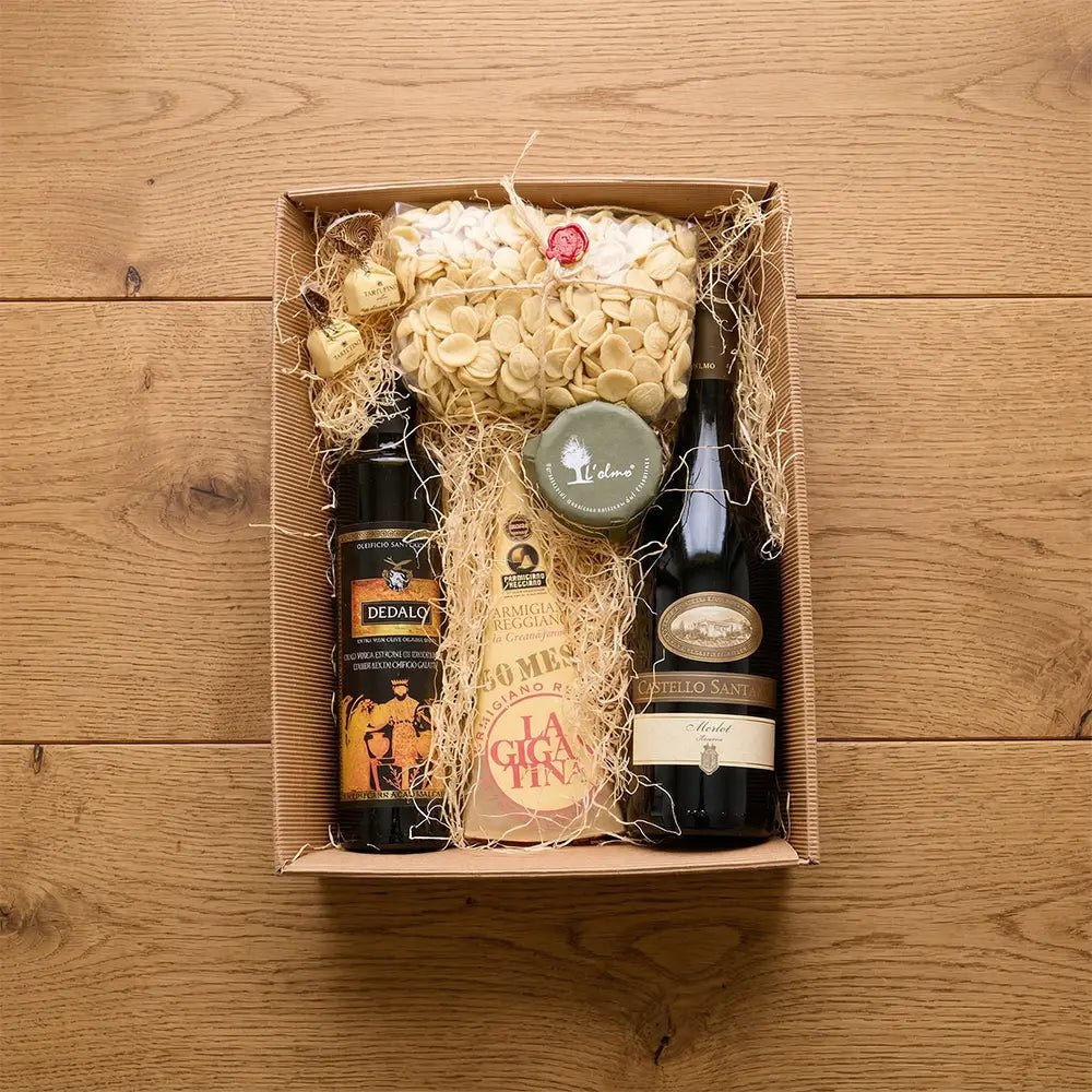 Italienische Gourmet Geschenkbox mit Rotwein, Parmesan &amp; Pasta - Geschenkkorb - Vicolo