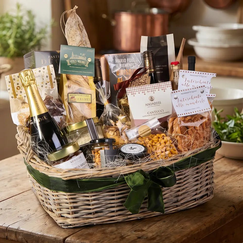Italienischer Feinkost Geschenkkorb mit Champagner, Pasta, Cantuccini &amp; Delikatessen - Geschenkkorb - Vicolo